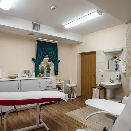 Nowa - فندق كارباش