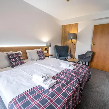 Nowa - Ξενοδοχείο