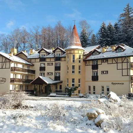 Nowa - Ξενοδοχείο