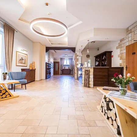 Nowa - Ξενοδοχείο